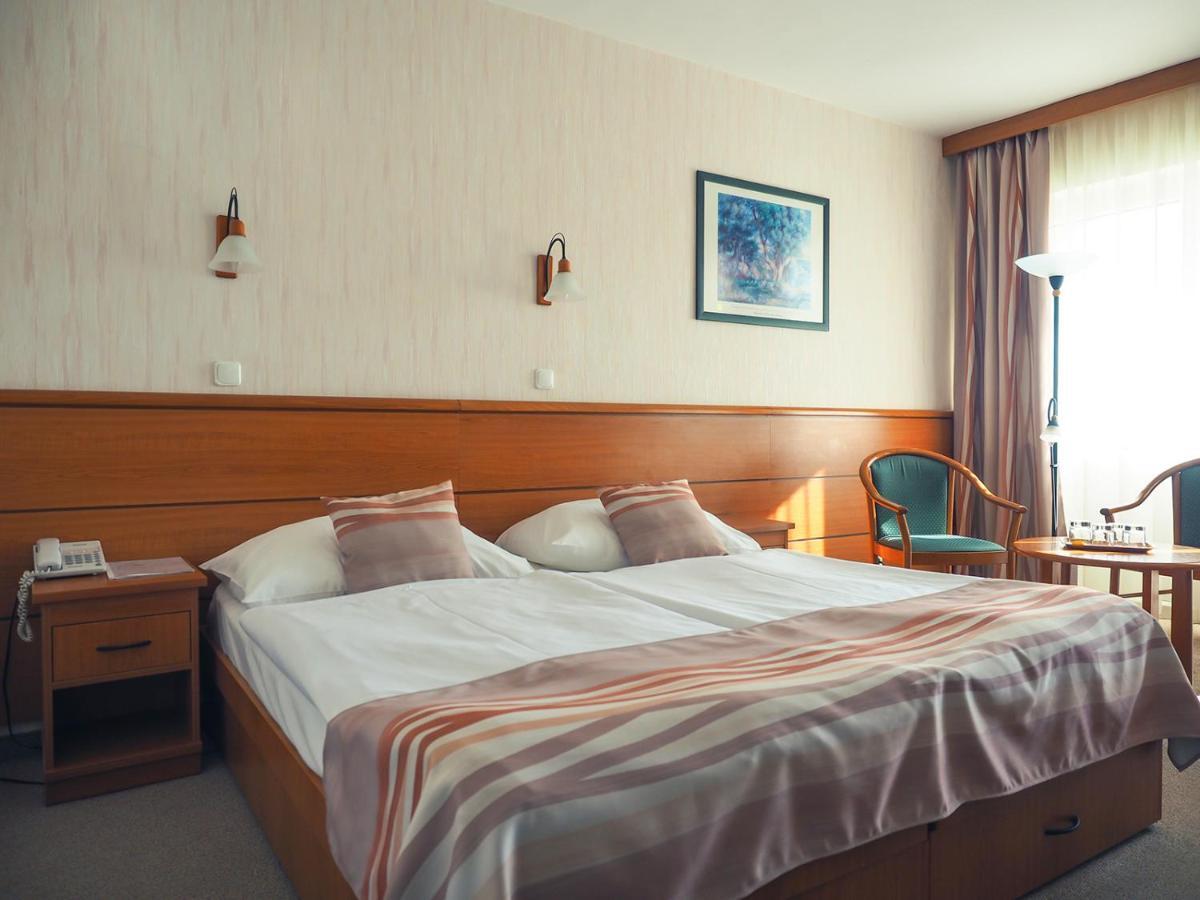 Double or Twin Room Balcony