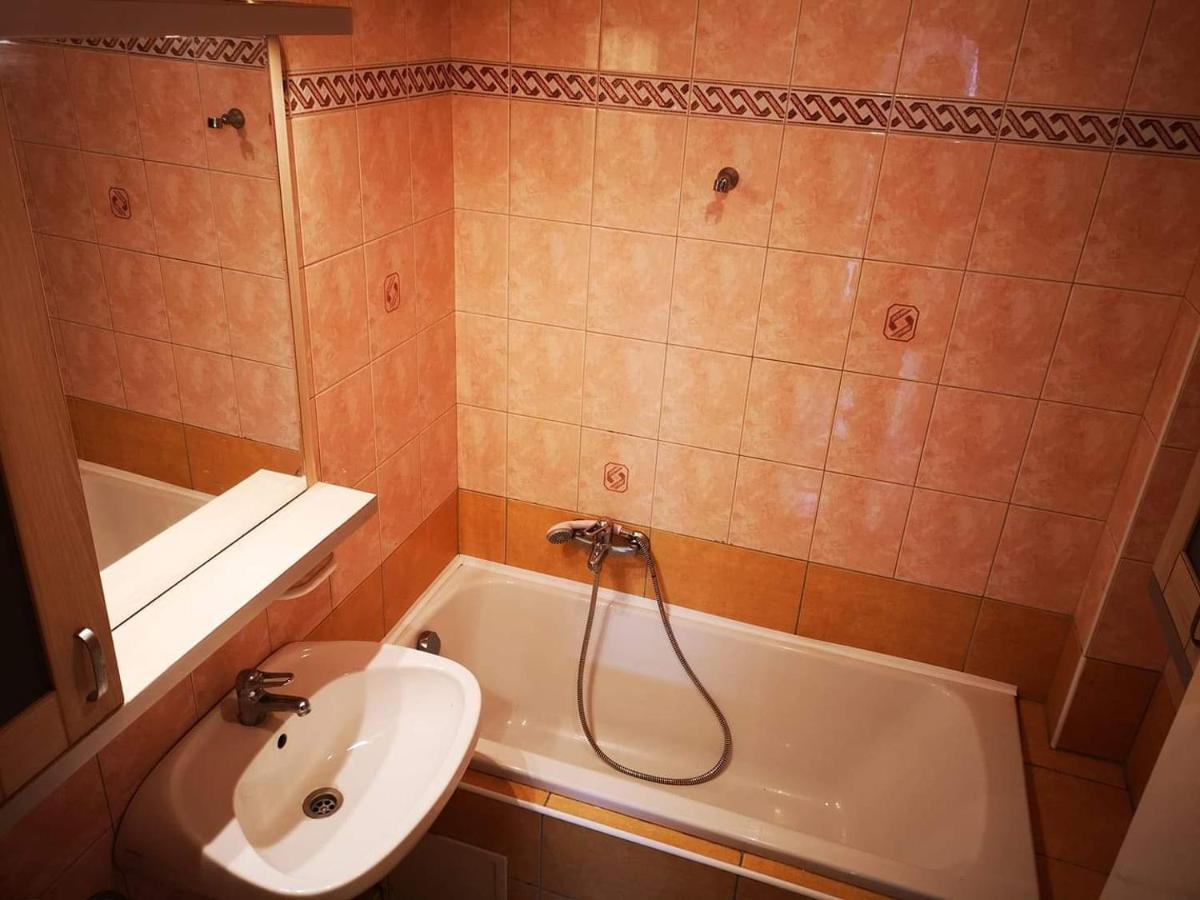 Double Room with Lake View,946400593:JPEG