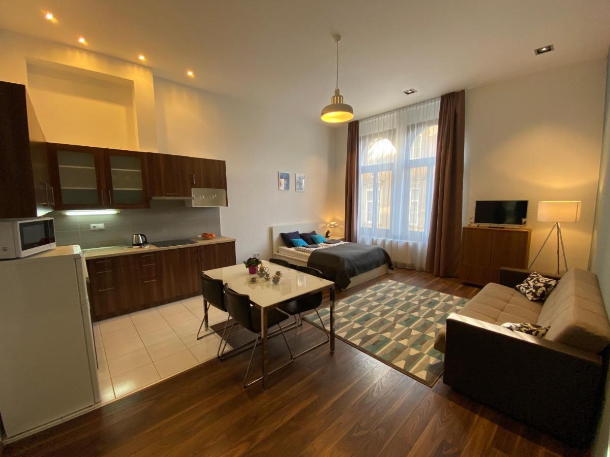 Superior Family Room