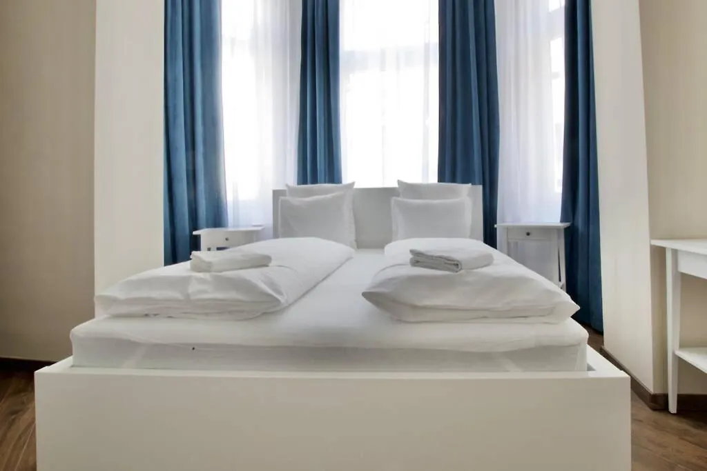 Premium Apartment By Hi5-Vaci Str. 3 Bedroom-1