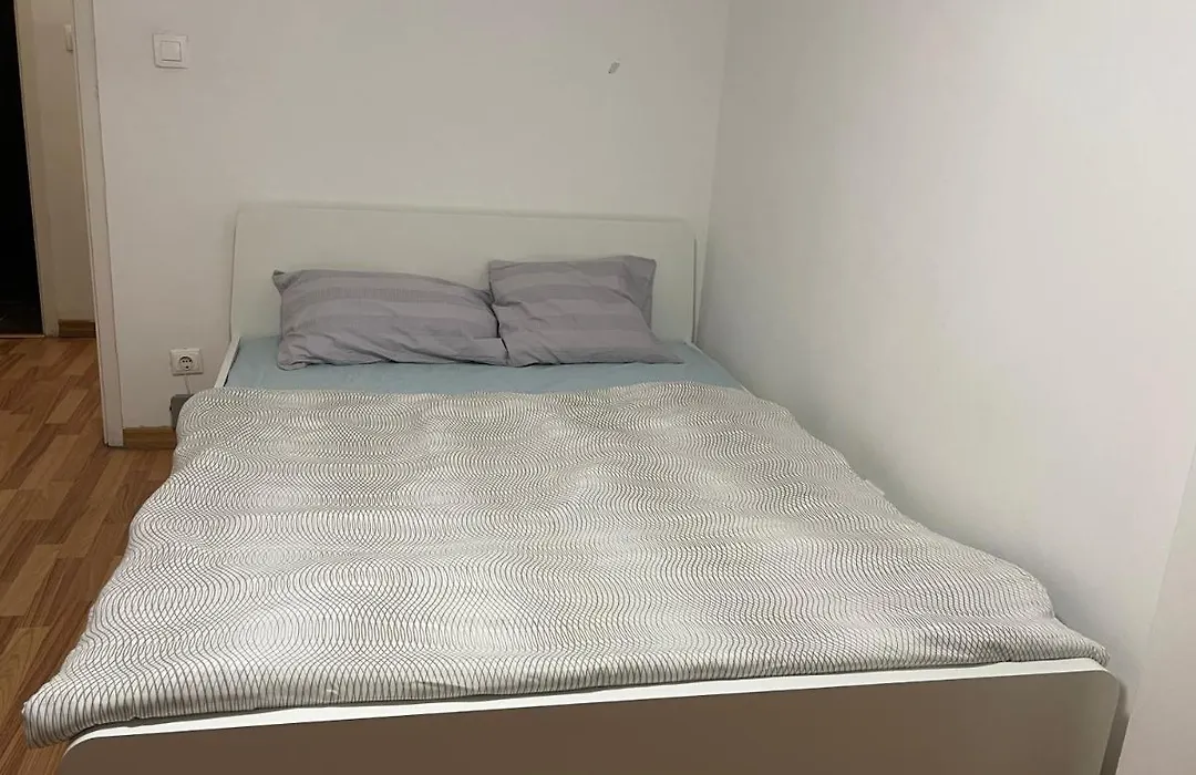Riverside Rooms-1