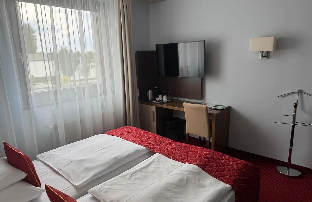 Hotel Famulus-1
