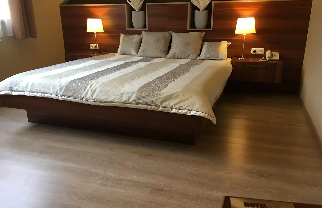 Alfa Hotel-1
