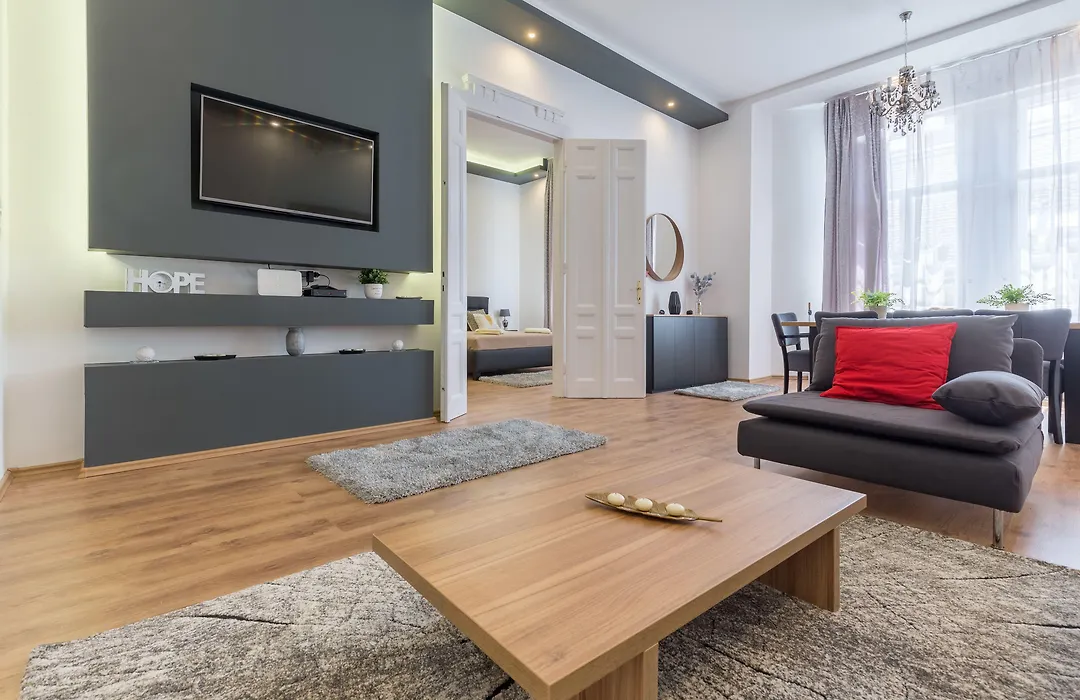 Real Apartments Zichy-1