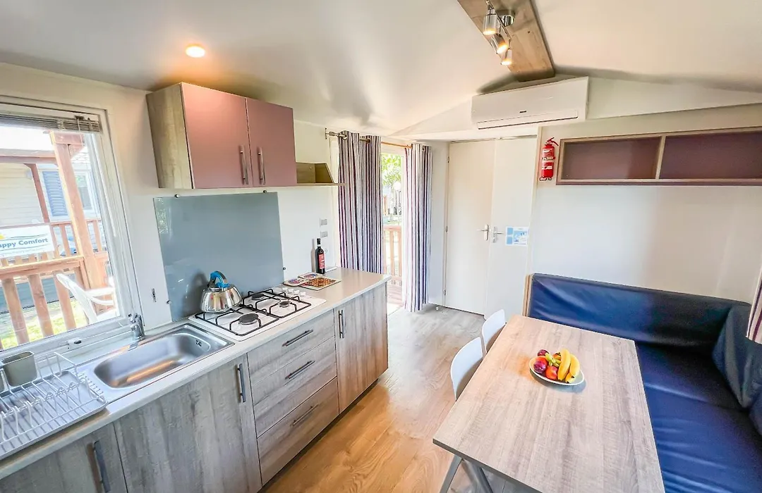 Happy Camp Mobile Homes In Balatontourist Fuered Camping & Bungalows-1