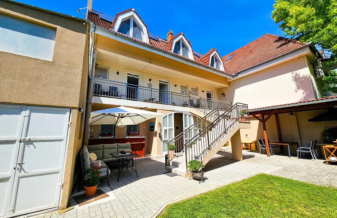 Weinberger Vendégház-1