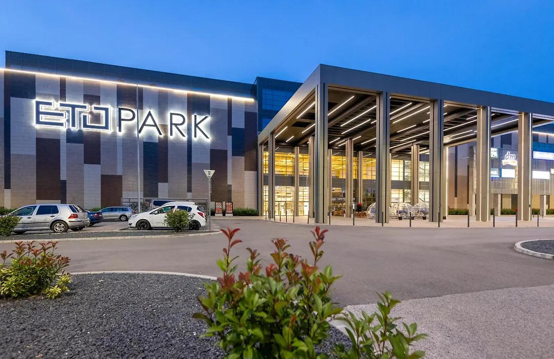 ETO Park Hotel Business&Stadium-1