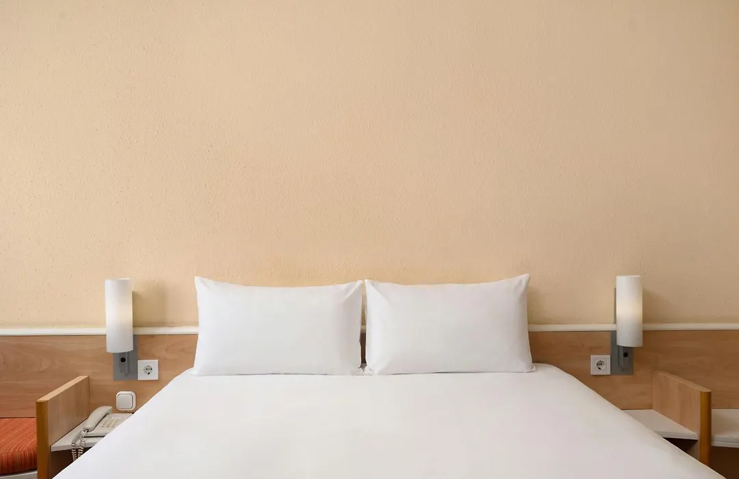 Ibis Budapest City-1