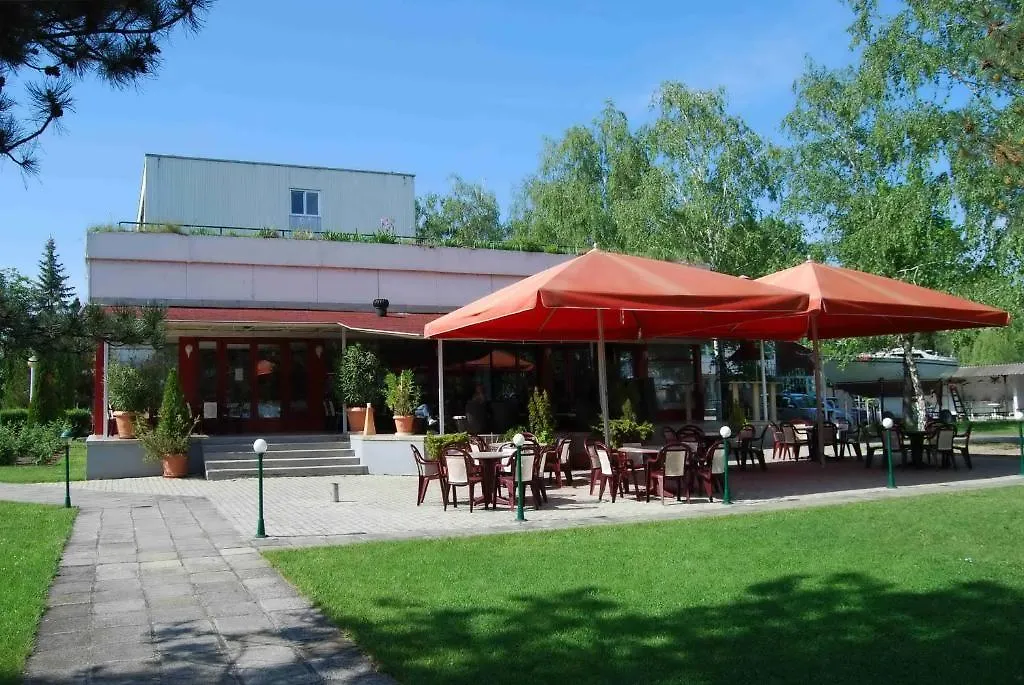 Hotel Uni-1