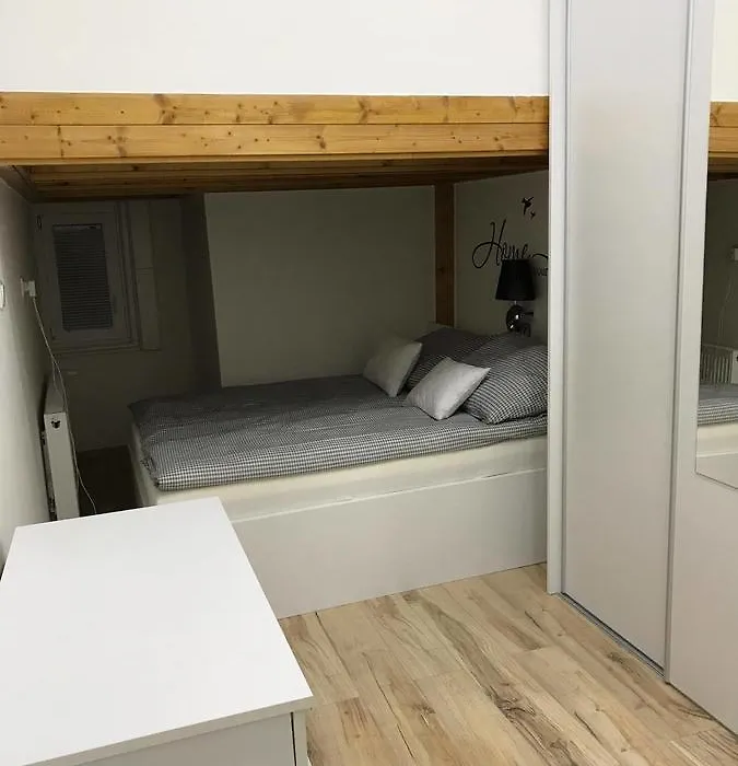 Manyi Apartman-1