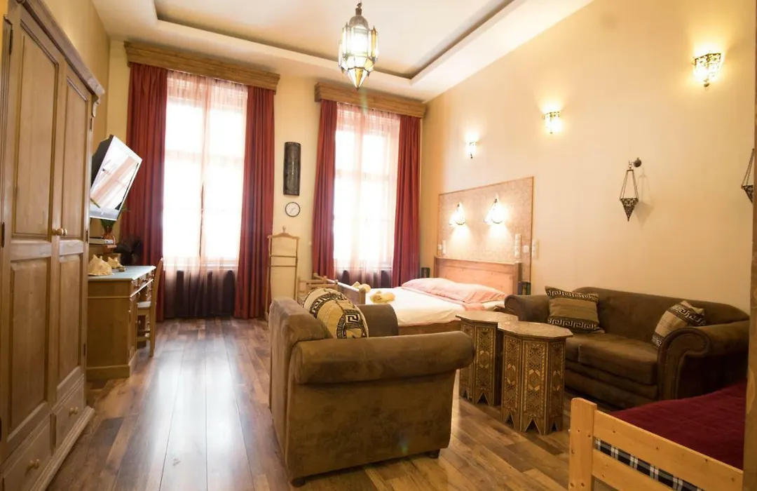 Budapest Royal Suites-1