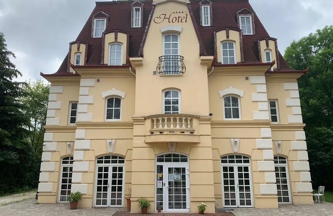 Walzer Hotel-1