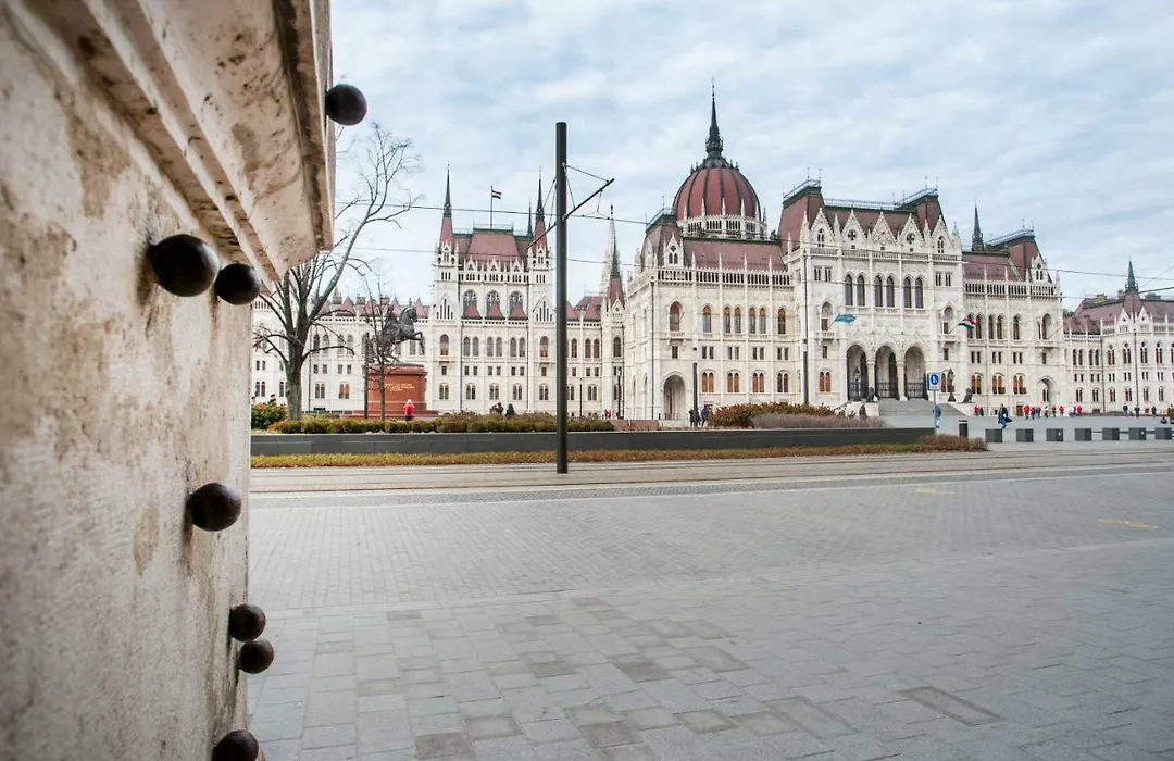 Atlanta Apartment Is In The Heart Of Budapest-1