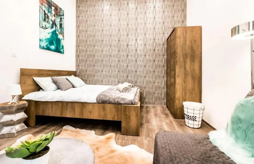 Amazon Apartment Near The Famous Party Boulevard-1