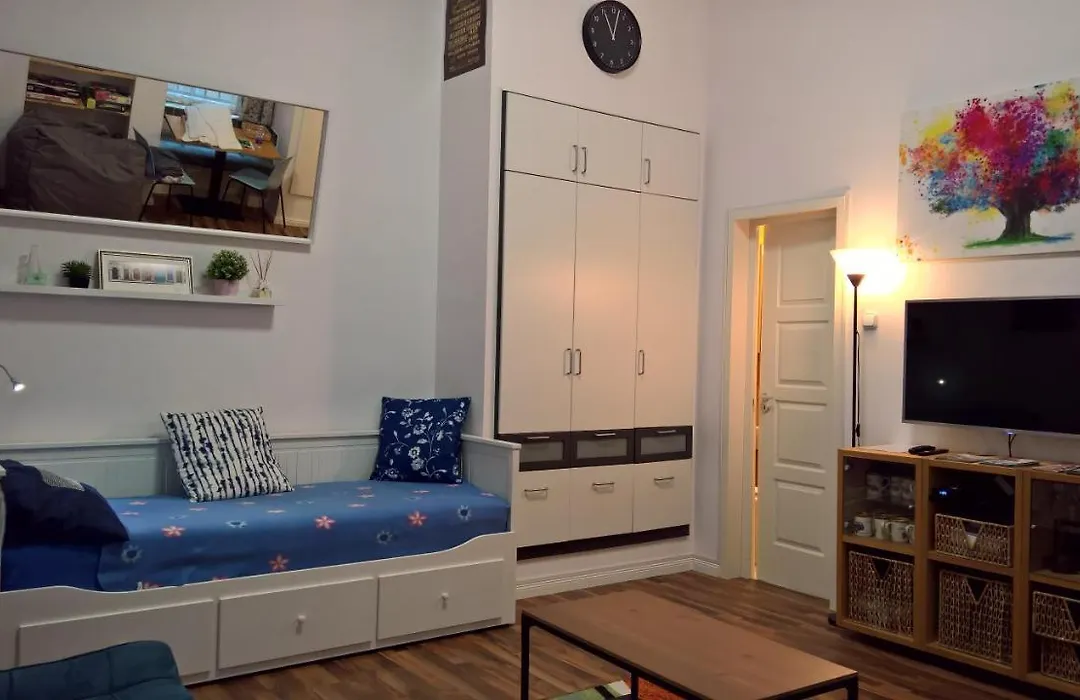 Castle View Apartment-1