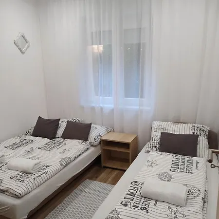 Evelyn Apartman-3