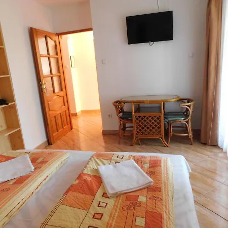 Szamoca Vendeghaz-3
