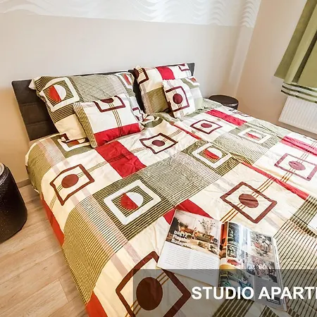 Bpr Corvin Cozy Apartments-2