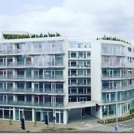 Parizs Garden Apartments-2