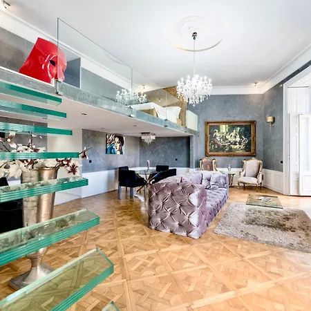 Top Luxury Suites-3