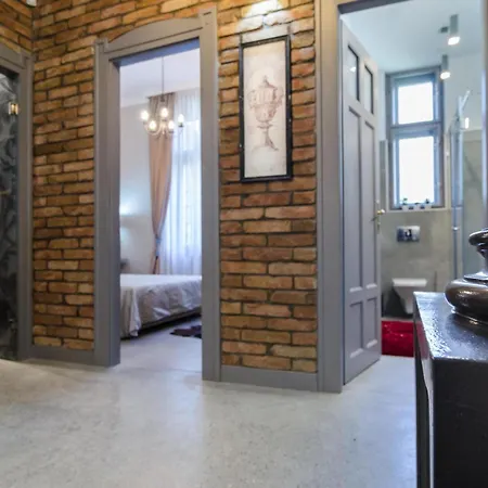 Viktoria Luxury Apartment-2