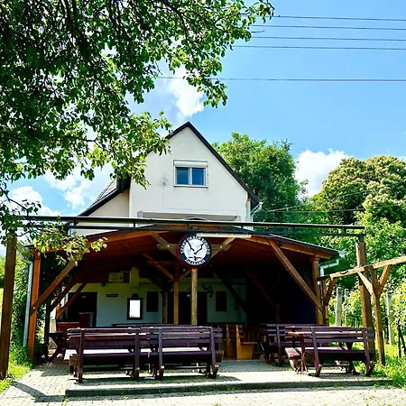 Szent Orban Panzio - Kutyabarat Apartmanok-3
