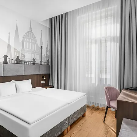 12 Revay Hotel-2