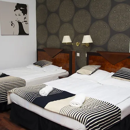 Evergreen Suites Budapest-2