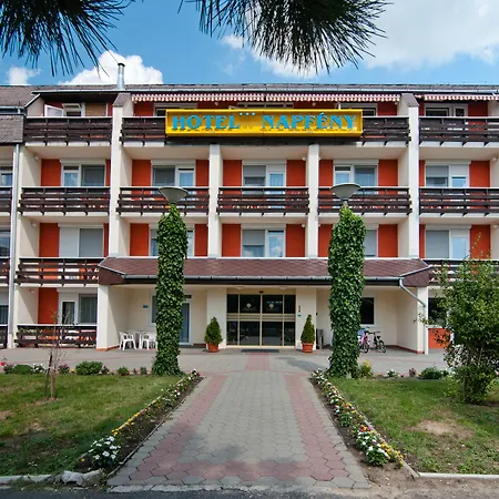 Napfeny Hotel-3