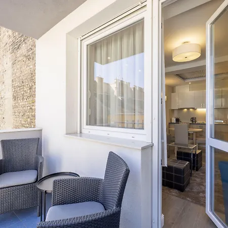 Silver Crown Hotel & Residence, Palace Quarter-3