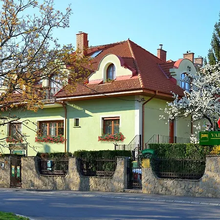 Vadaszkuert Panzio-2