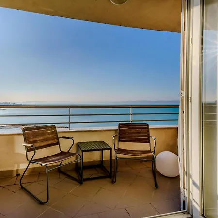 Club218 Wellness Apartments-3