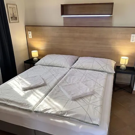 Suele Apartments & Rooms-3