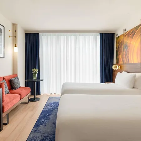 Pullman Budapest-2