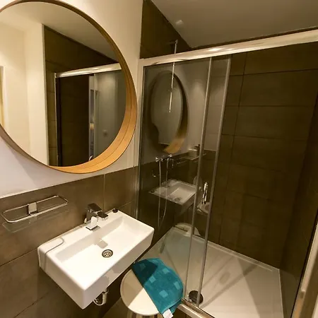 Central 5 Guest House-3