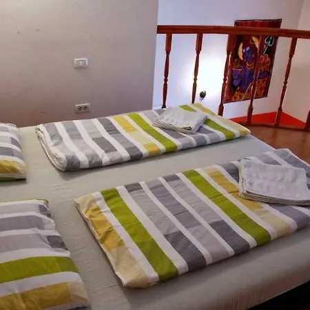 Jimi Hendrix Guesthouse-3
