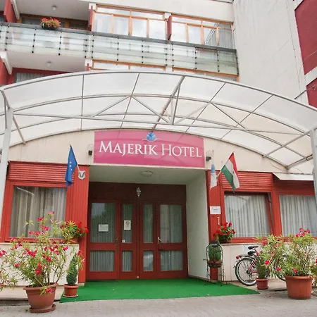 Majerik Hotel-3