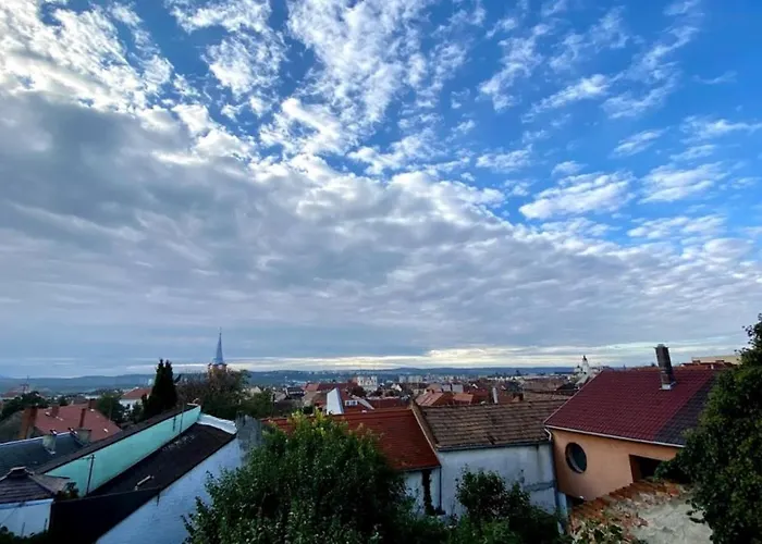 Feherhaz Alkalmi Szallo Pécs