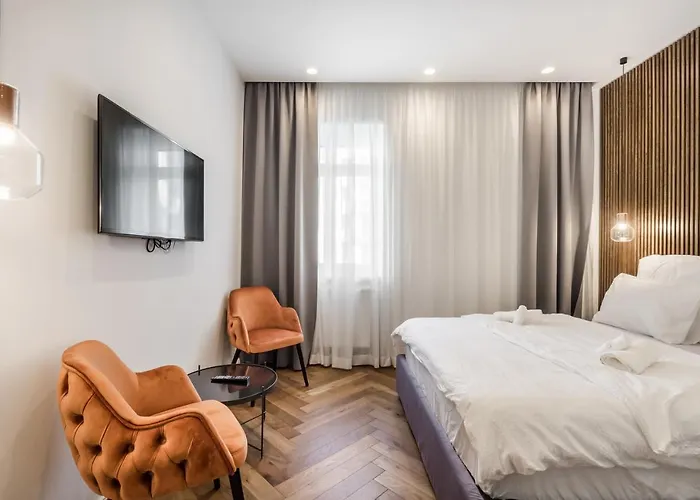 Budapest Eye- Boutique Suites, By Bqa