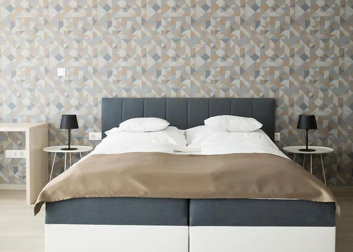 Parizs Garden Apartments Debrecen - 4 star Hotel