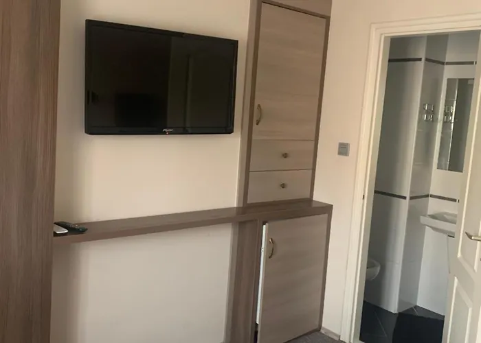 Hotel Aradi Vendeghaz Miskolc