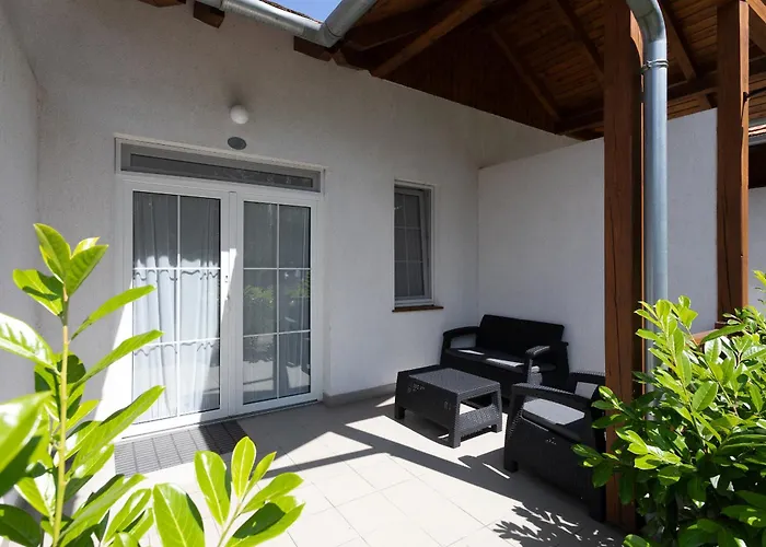 Platan Garden & Rooms Zamardi - Volt Hotel Platan