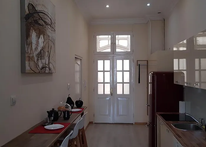 Budapesteasyflat Basilica Lux
