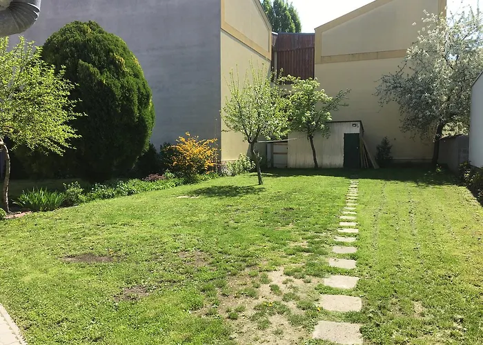 Hotel Vadrozsa Vendeghaz Siófok