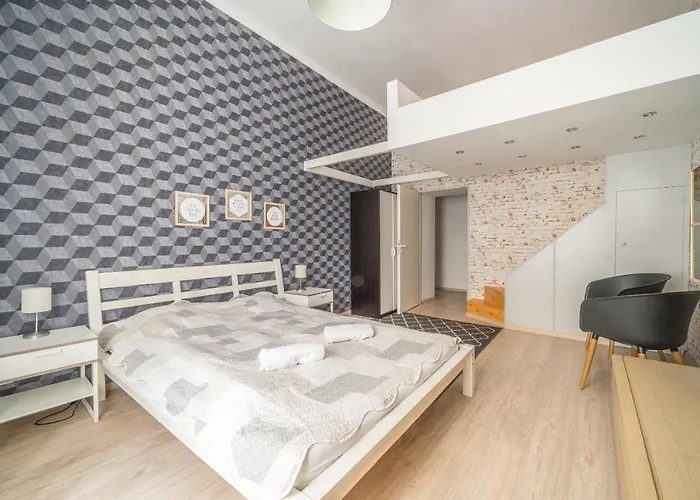 Susan Apartment Near Blaha Lujza Square Budapeste