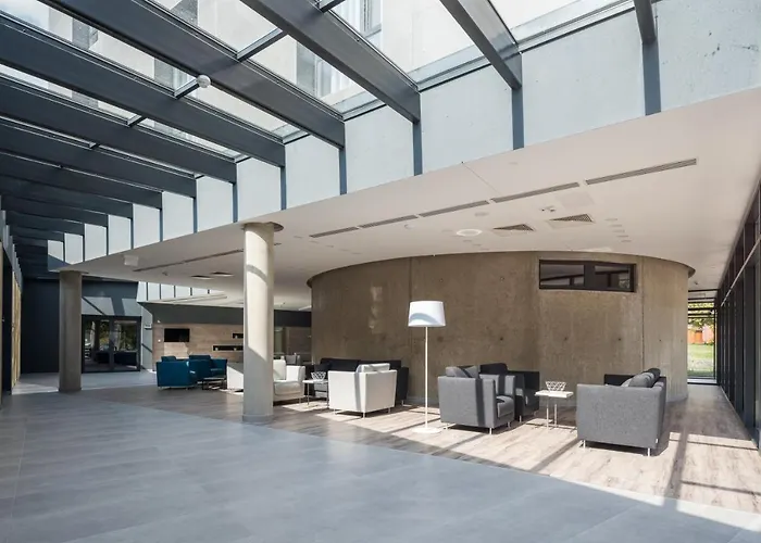 Kisvarda Hotels