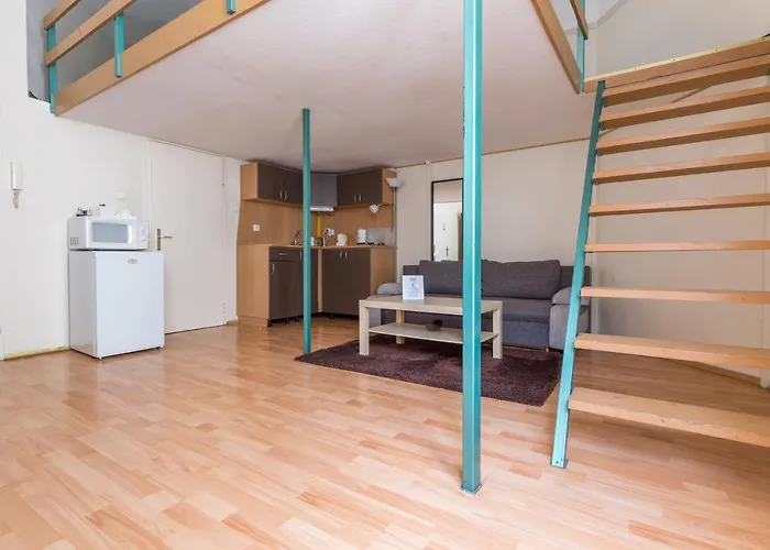 Central Studio And Apartments Pilvax Koz Budapeste
